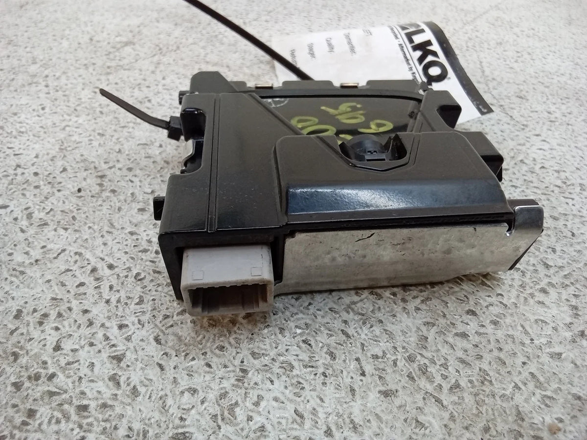 Pre-Owned 2014 Toyota Highlander Front Windshield Lane Departure Camera 8646C-0E020  (Good)