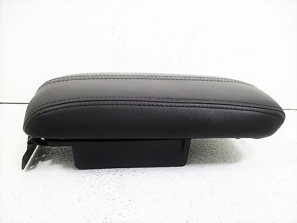 Pre-Owned 2012 Lincoln  Black Leather Console Lid Armrest   (Good)
