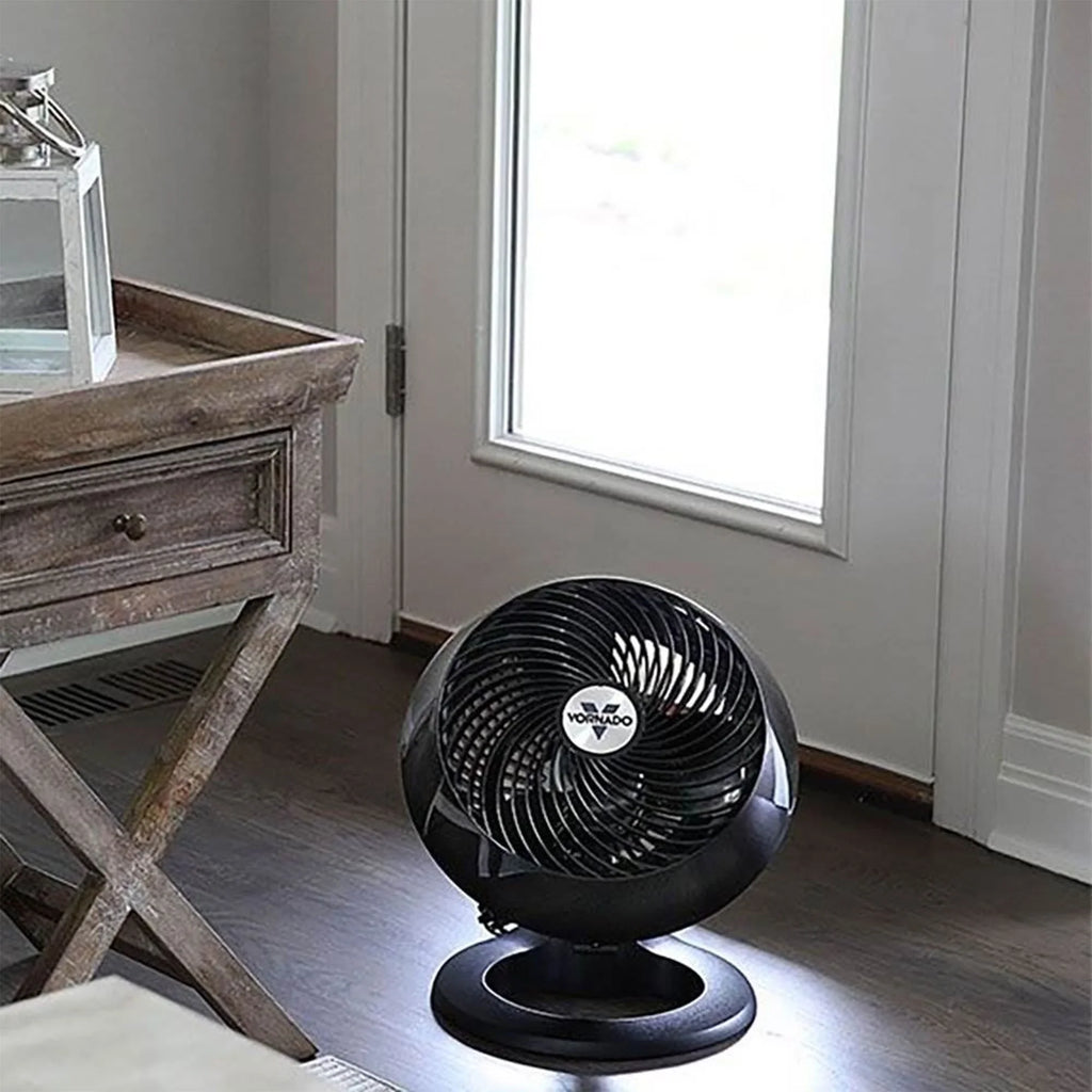 Vornado 660 Large 4 Speed Vortex Whole Room Air Circulator Floor Fan, Black