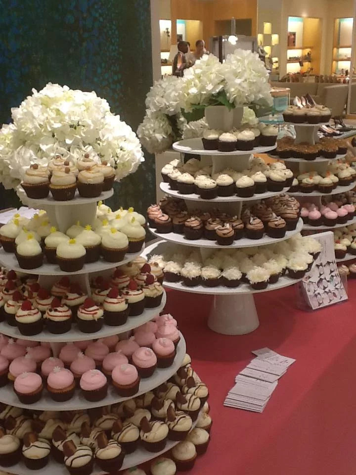The Smart Baker - Adjustable, Reusable 5 Tier Round Cupcake & Dessert Tower Display Stand, White - Holds up to 90+ Cupcakes | Weddings, Parties, Holidays, Baby Showers and More!